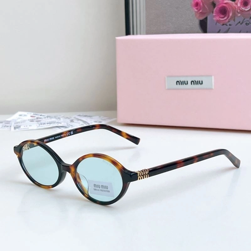 Miu Miu Sunglasses RelaxedFit 281359