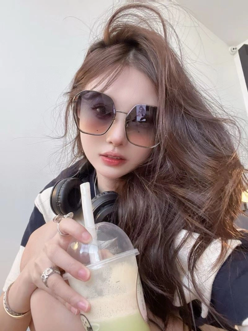 Miu Miu Sunglasses RelaxedFit 281539