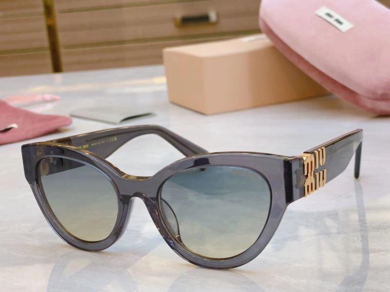 Tailored Miu Miu Sunglasses 281527