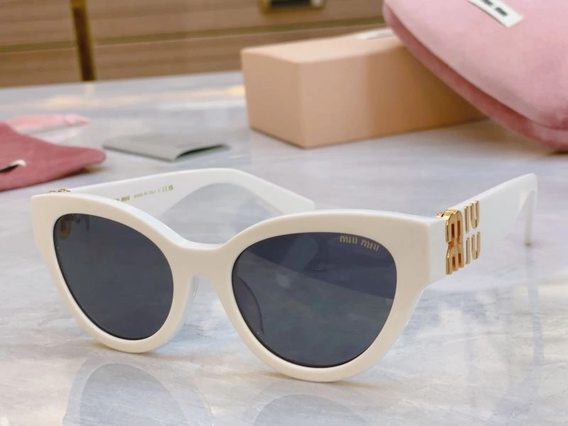 Tailored Miu Miu Sunglasses 281527