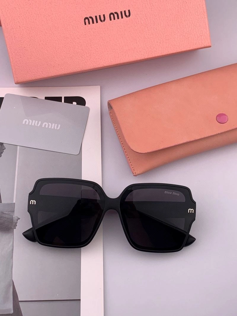 FashionForward Miu Miu Sunglasses 281526