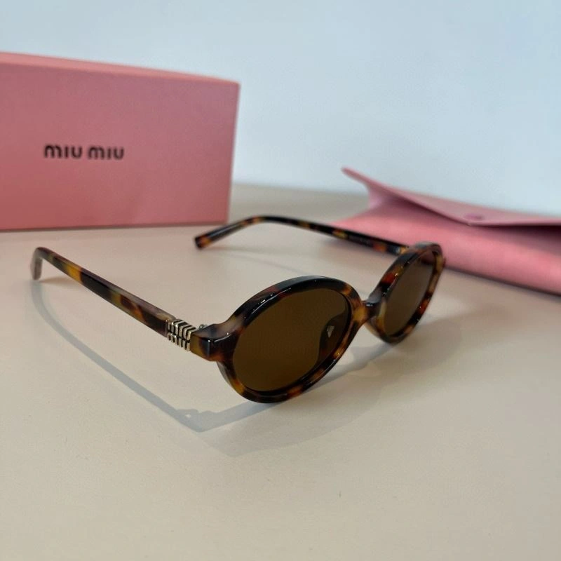 Versatile Miu Miu Sunglasses 281519