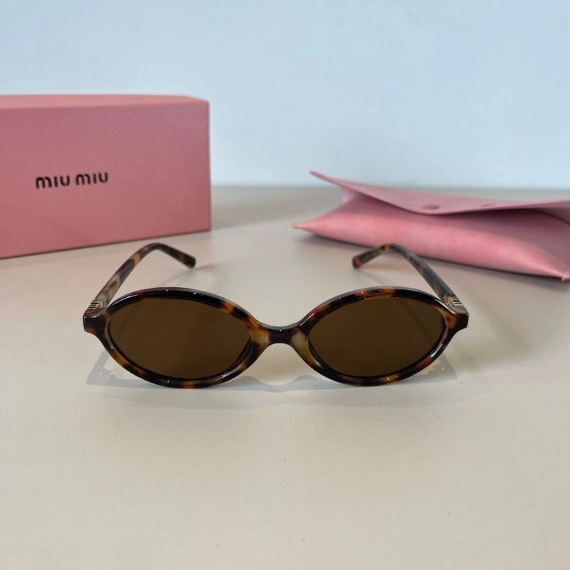 Versatile Miu Miu Sunglasses 281519