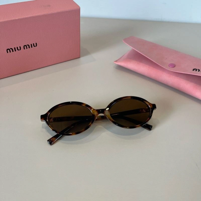 Versatile Miu Miu Sunglasses 281519