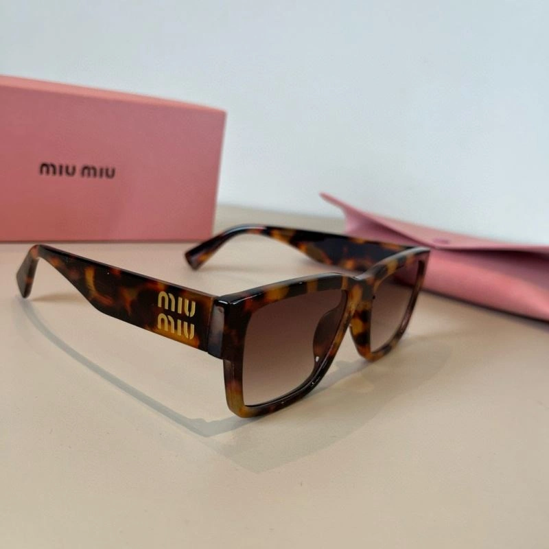 Miu Miu Sunglasses WellDesigned 281517