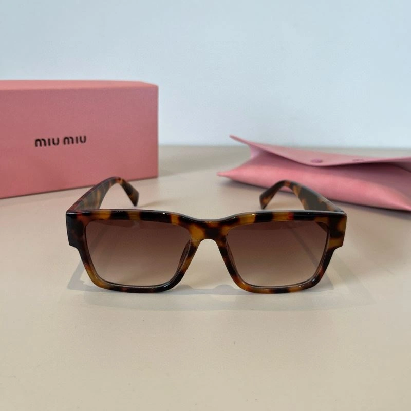 Miu Miu Sunglasses WellDesigned 281517