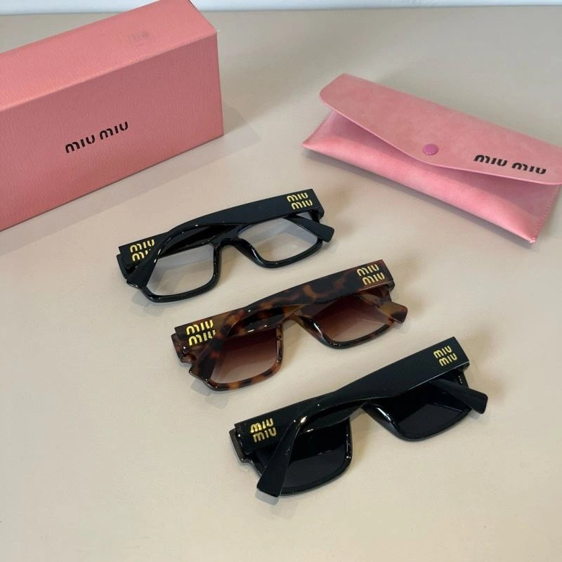 Miu Miu Sunglasses WellDesigned 281517