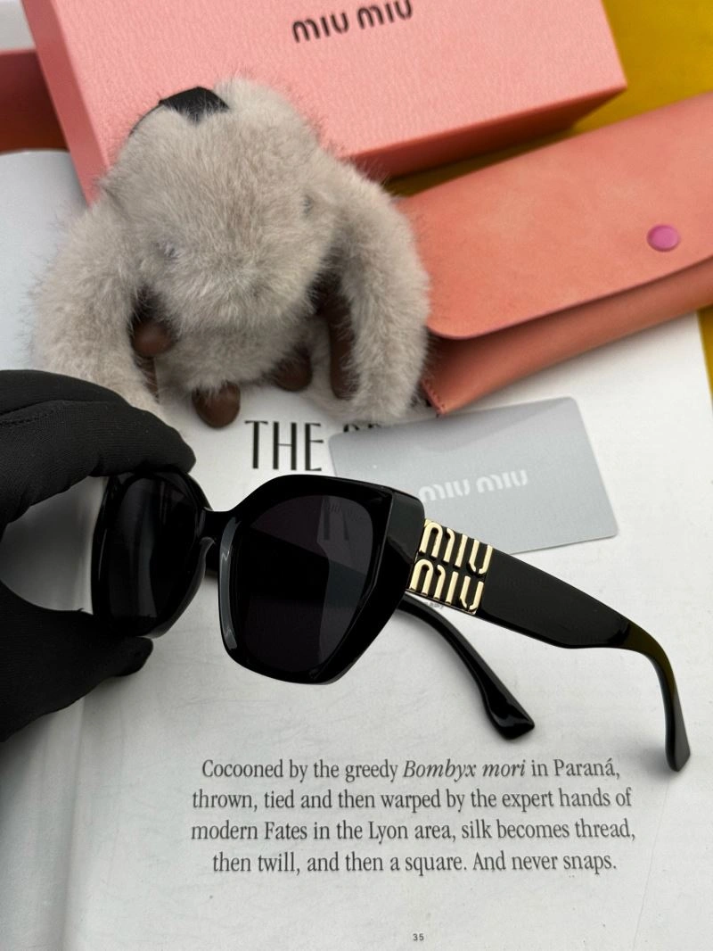 Miu Miu Sunglasses FlexibleFit 281536