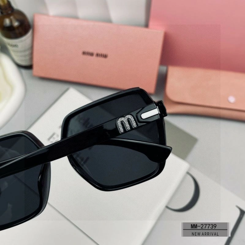Fashionable Miu Miu Sunglasses 281523