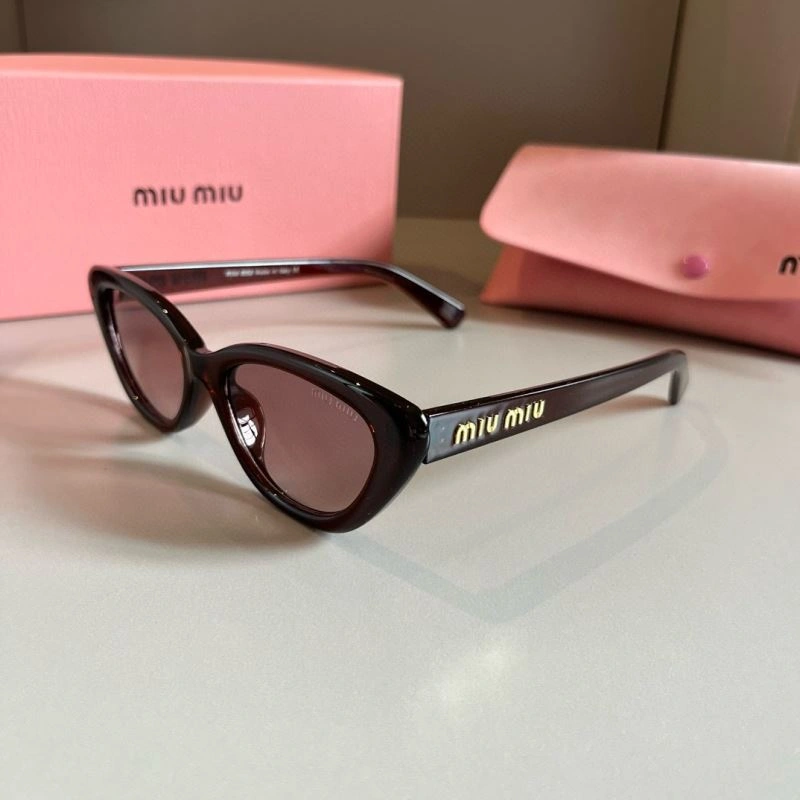 Fashionable Miu Miu Sunglasses 281528