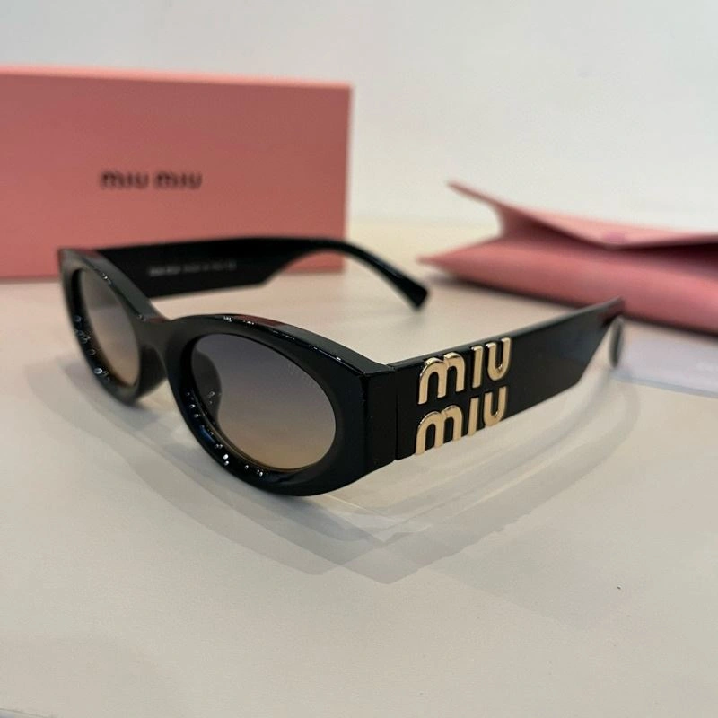 Durable Miu Miu Sunglasses 281533