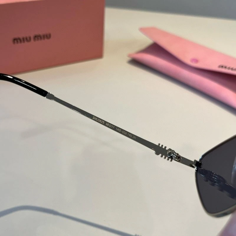 Miu Miu Sunglasses QuickDry 281537