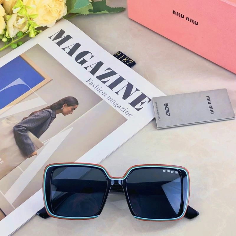Sleek Miu Miu Sunglasses 281545