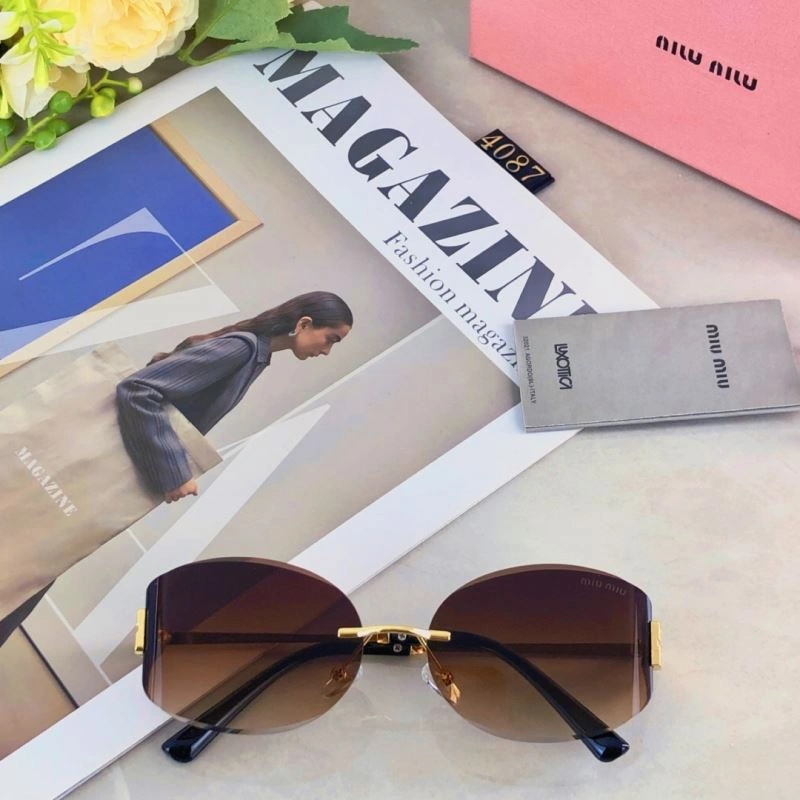 Comfortable Miu Miu Sunglasses 281543