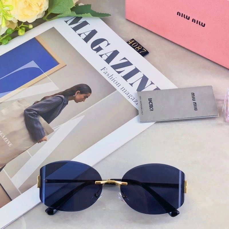 Comfortable Miu Miu Sunglasses 281543