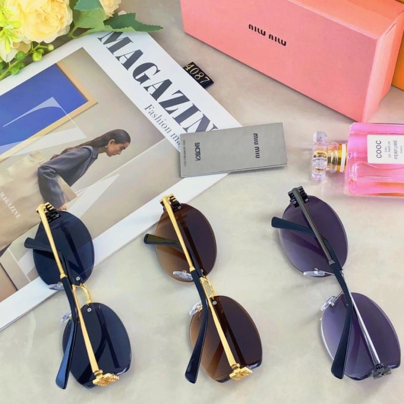 Comfortable Miu Miu Sunglasses 281543