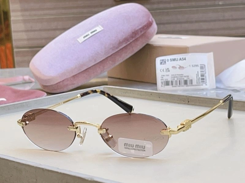 Breathable Miu Miu Sunglasses 281515