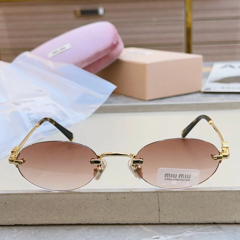 Breathable Miu Miu Sunglasses 281515