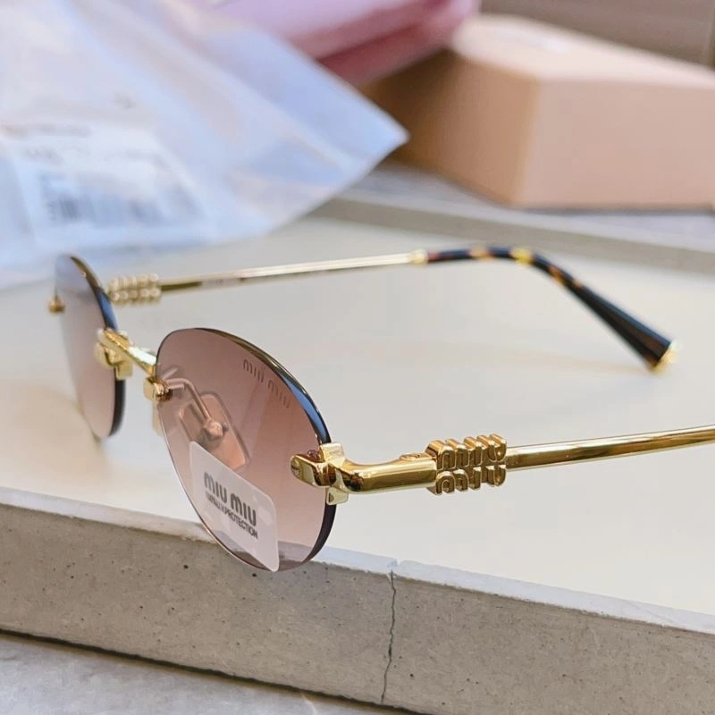 Breathable Miu Miu Sunglasses 281515