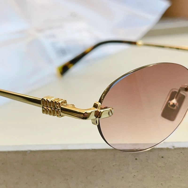 Breathable Miu Miu Sunglasses 281515