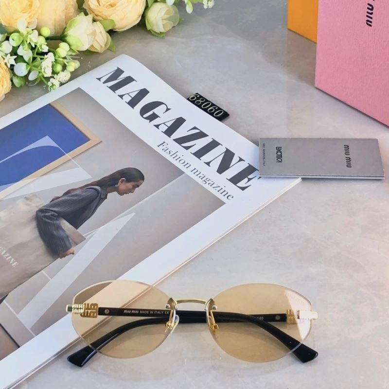 Miu Miu Sunglasses UrbanStyle 281507