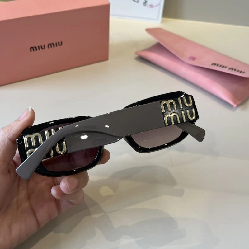Miu Miu Sunglasses Comfortable 281503