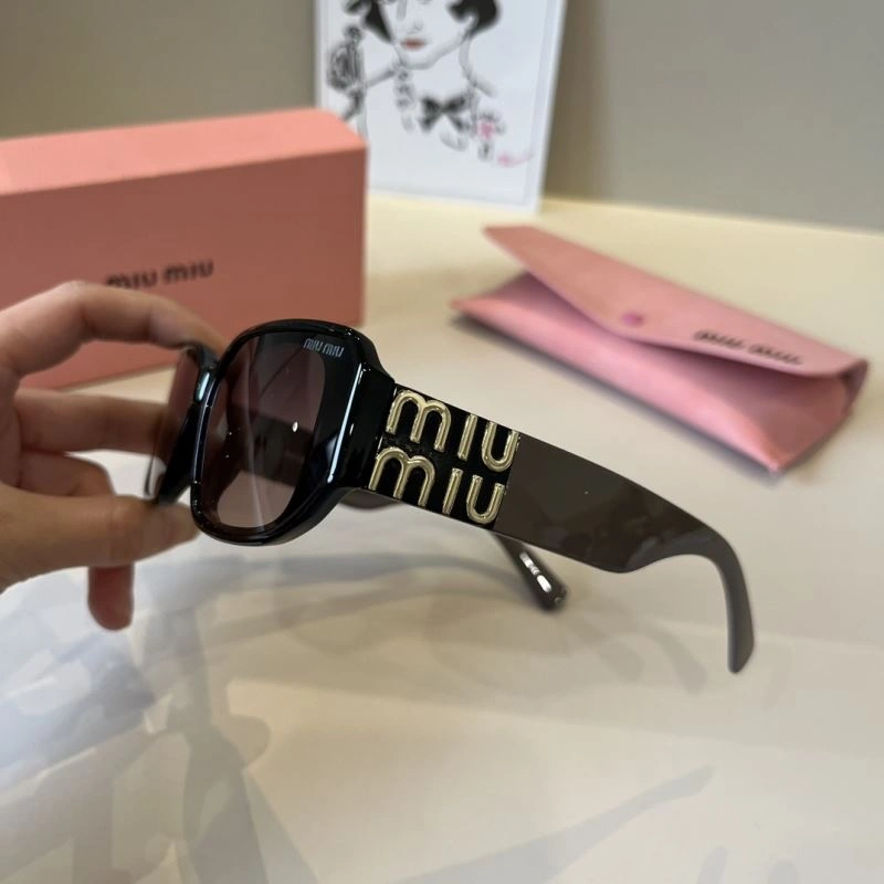 Miu Miu Sunglasses Comfortable 281503