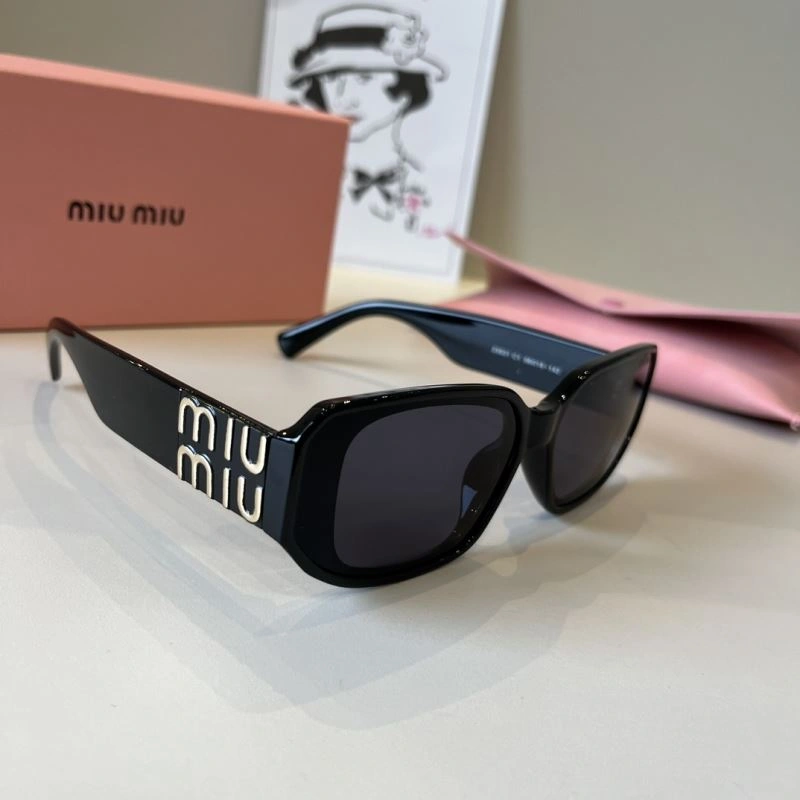 Breathable Miu Miu Sunglasses 281494
