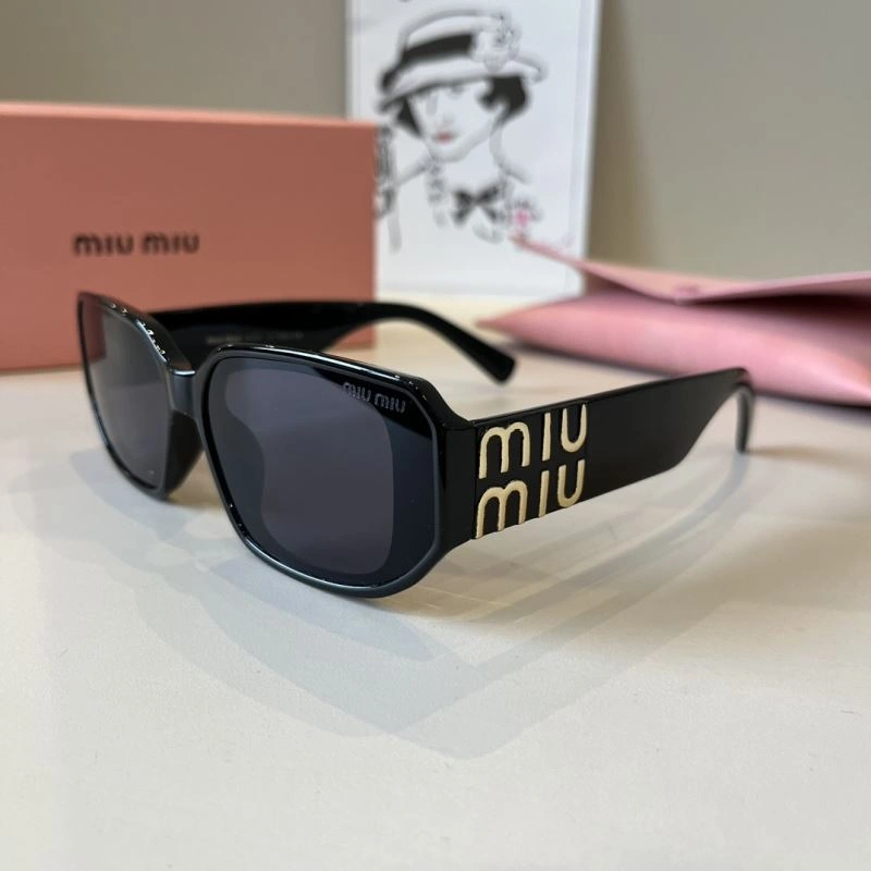 Breathable Miu Miu Sunglasses 281494