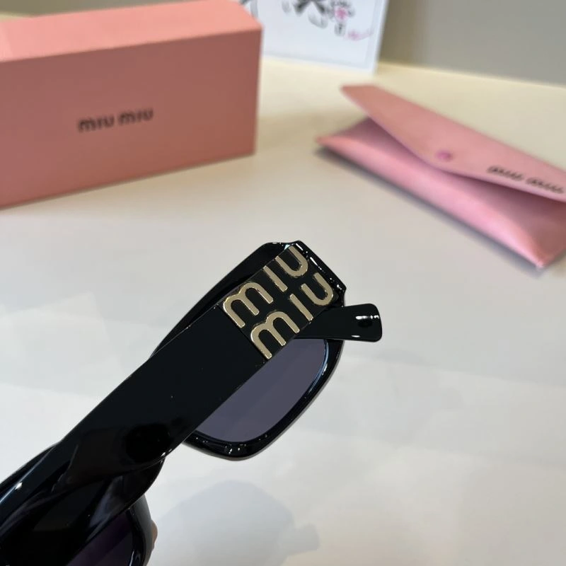 Breathable Miu Miu Sunglasses 281494