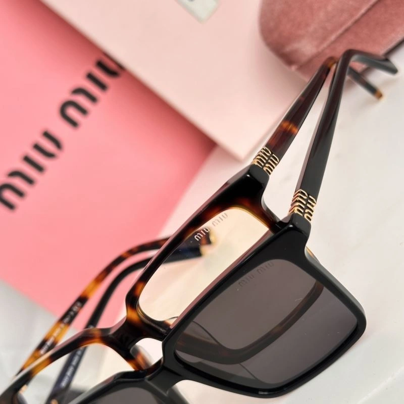 MoistureWicking Miu Miu Sunglasses 281703