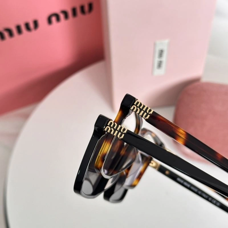 MoistureWicking Miu Miu Sunglasses 281703