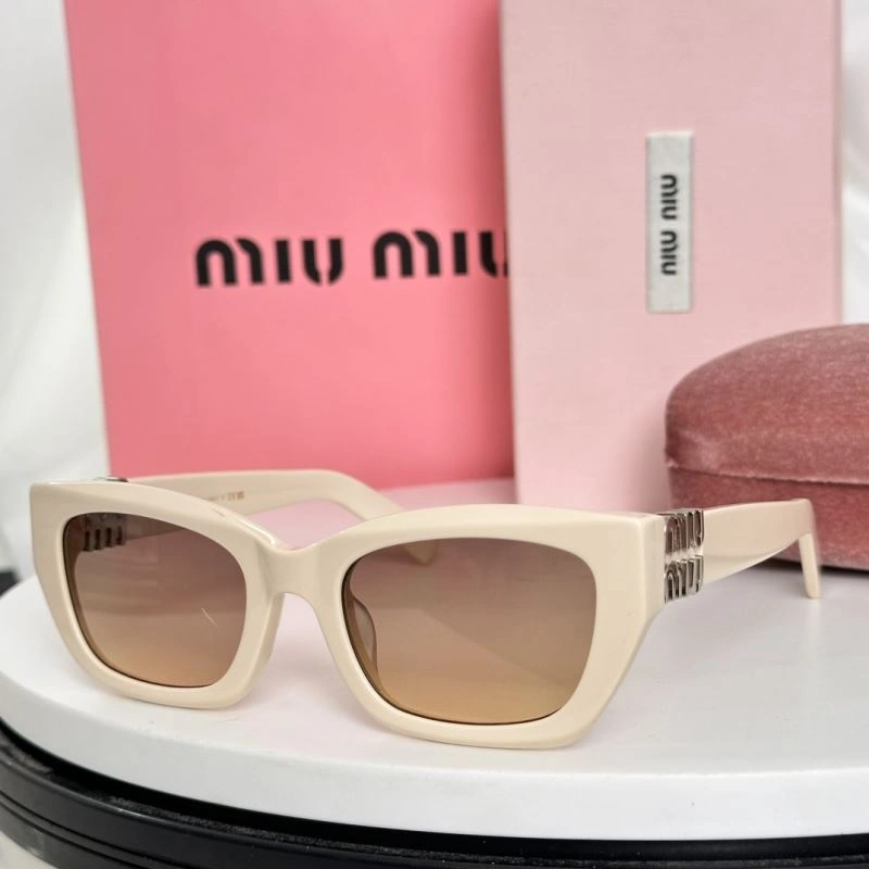 Durable Miu Miu Sunglasses 281713