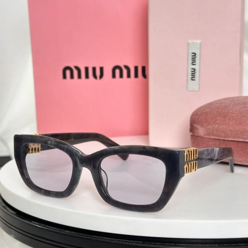 Durable Miu Miu Sunglasses 281713