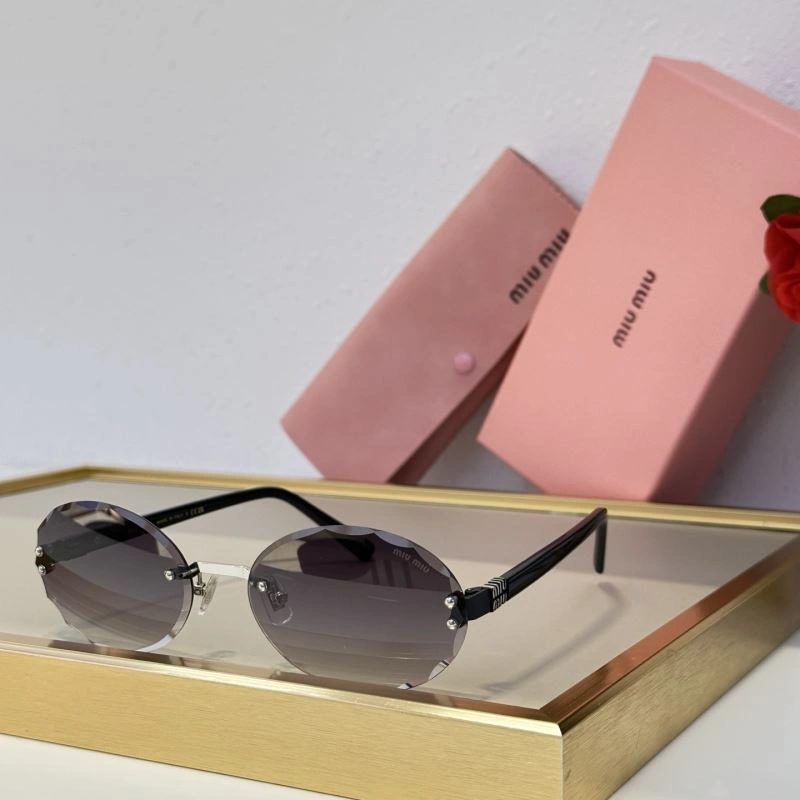 Flexible Miu Miu Sunglasses 281710