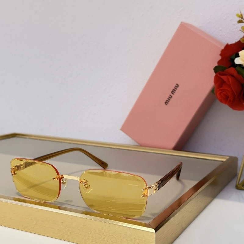Miu Miu Sunglasses Minimalist 281696