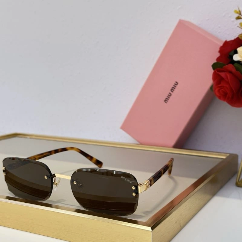 Miu Miu Sunglasses Minimalist 281696