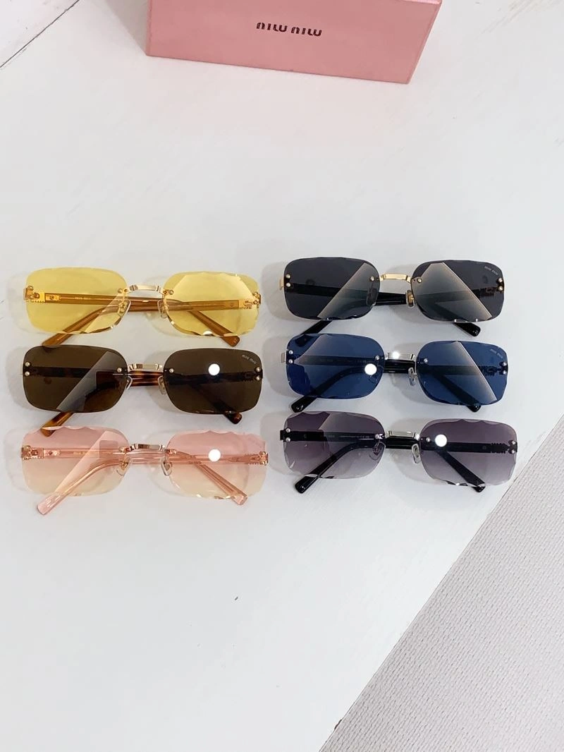 Comfortable Miu Miu Sunglasses 281707