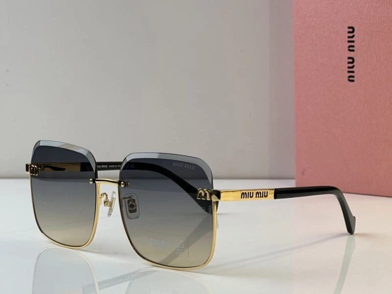 Packable Miu Miu Sunglasses 281708