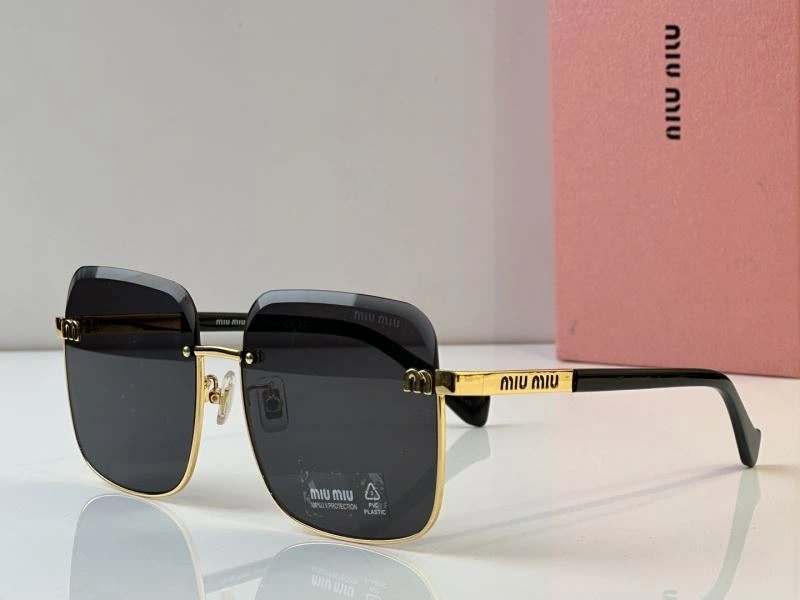 Packable Miu Miu Sunglasses 281708
