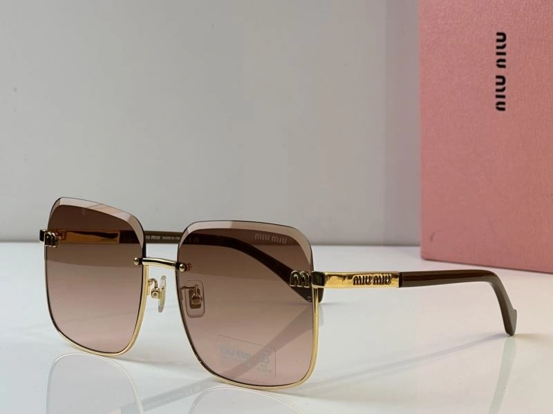 Packable Miu Miu Sunglasses 281708
