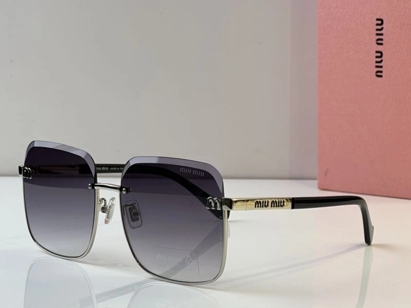 Packable Miu Miu Sunglasses 281708
