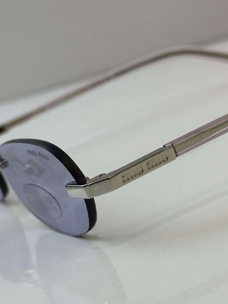 Breathable Miu Miu Sunglasses 281684