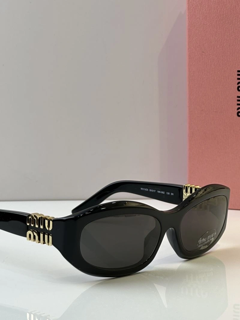 Miu Miu Sunglasses Durable 281683
