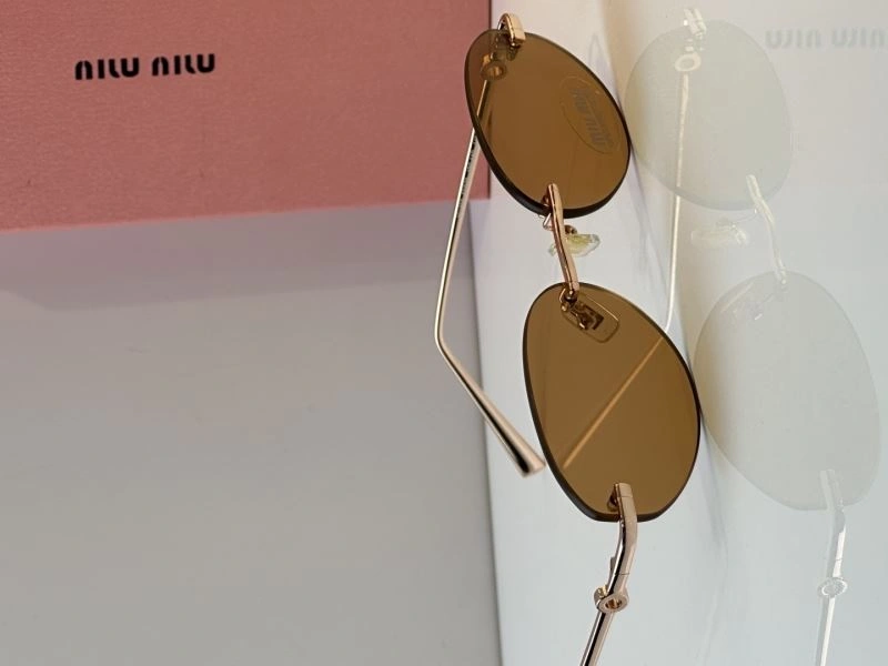 Miu Miu Sunglasses WaterResistant 281681