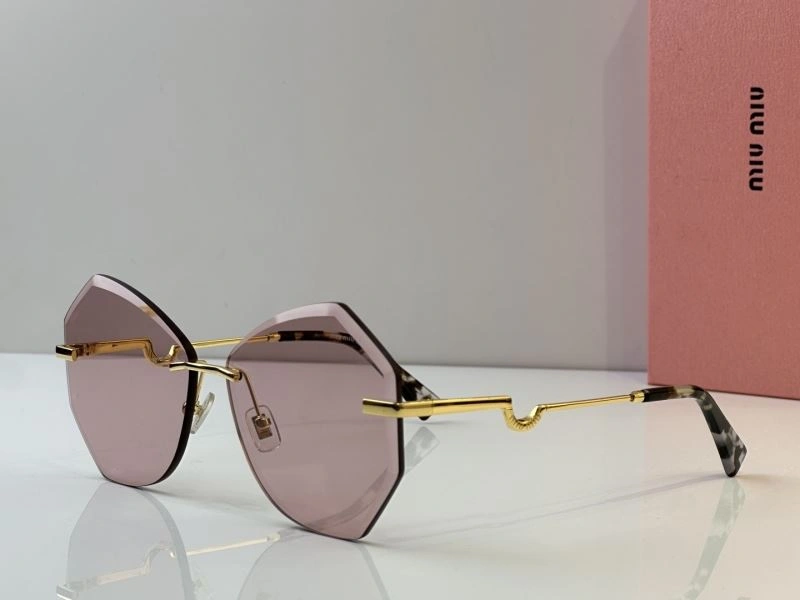 Miu Miu Sunglasses Comfortable 281680