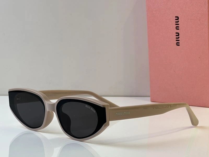 Miu Miu Sunglasses ComfortFit 281677