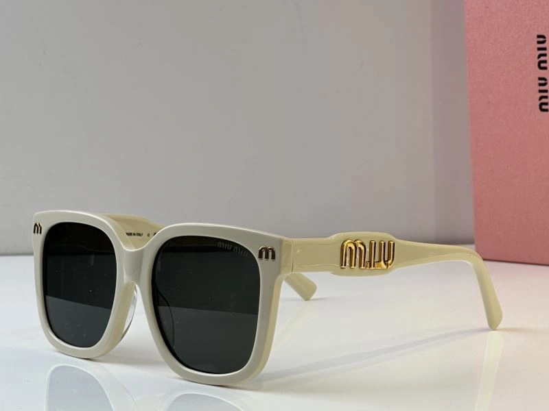 SmoothTexture Miu Miu Sunglasses 281678