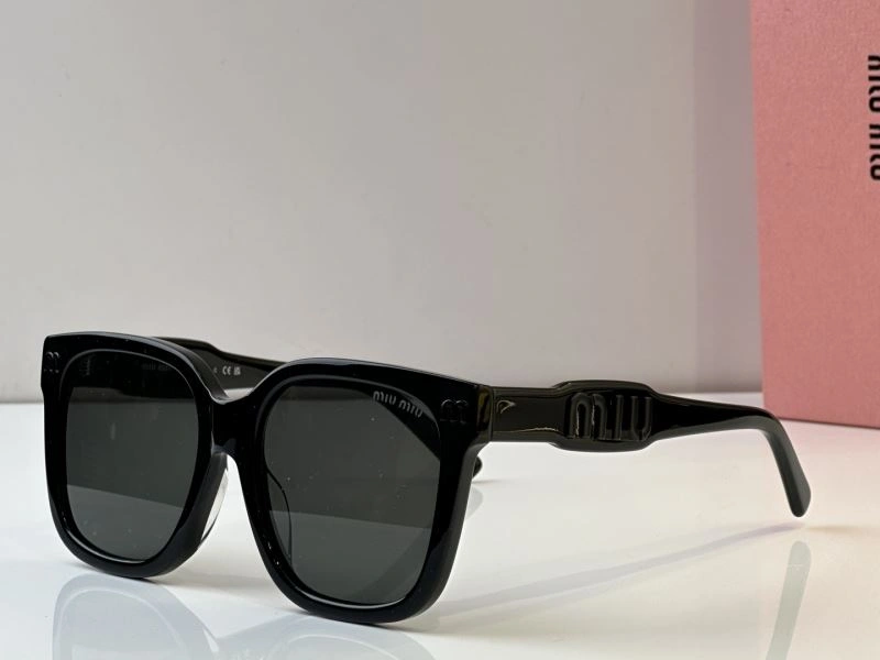 SmoothTexture Miu Miu Sunglasses 281678