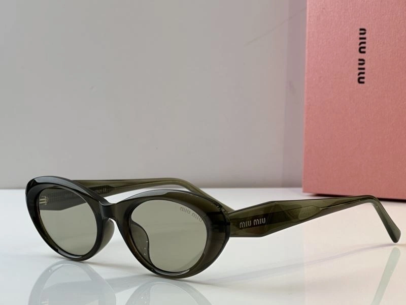 Breathable Miu Miu Sunglasses 281675